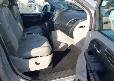 2011 Chrysler Town & Country Touring-L z USA, uszkodzony, nr VIN 2A4RR8DG5BR607811